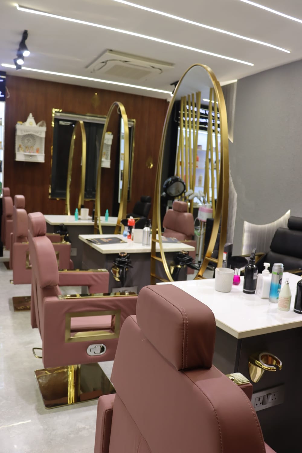 Luxury Salon Experience
